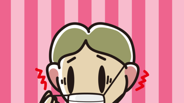 マスクで耳が痛い小学生男子のイラスト【色、背景あり】PNG