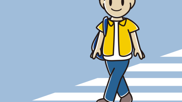横断歩道を渡る男子大学生のイラスト【色、背景あり】PNG