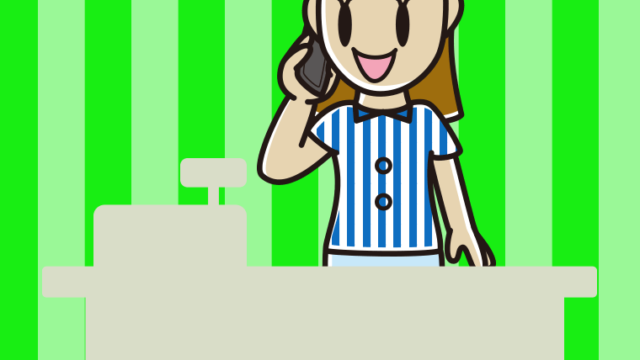 スマホで電話する女性コンビニ店員のイラスト【色、背景あり】PNG