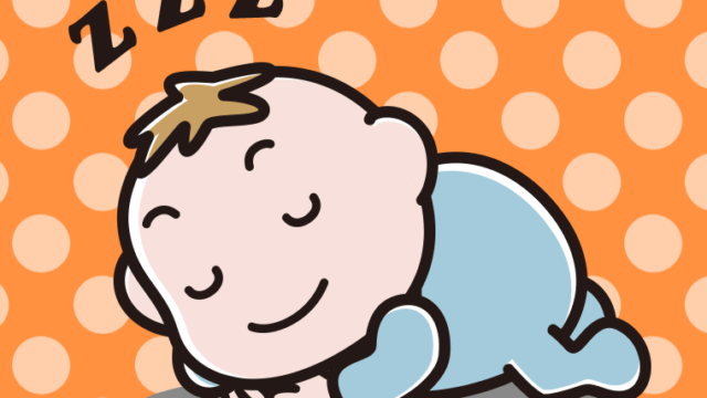 うつ伏せで寝る男の子の赤ちゃんのイラスト【色、背景あり】PNG