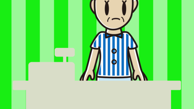 何かに気付く年配女性コンビニ店員のイラスト【色、背景あり】PNG