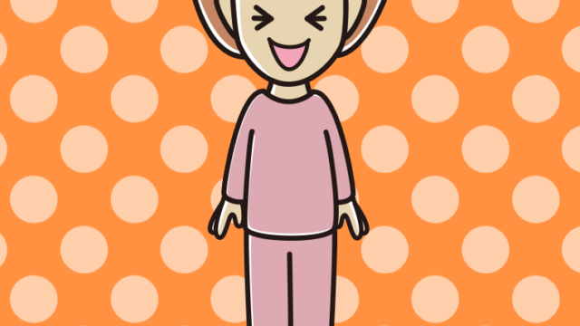 笑う部屋着の女性のイラスト【色、背景あり】PNG