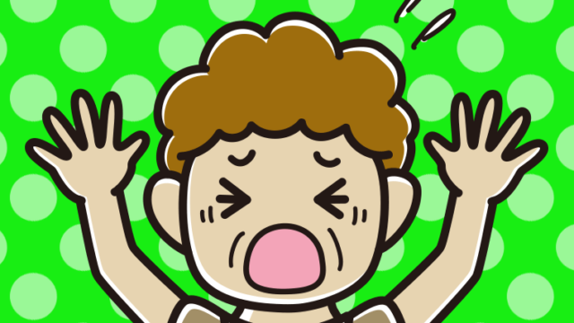 怖くて両手をあげるおばさんのイラスト【色、背景あり】PNG