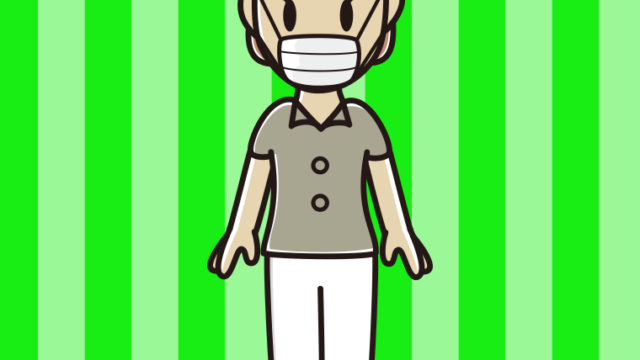 マスクをする年配女性会社員（クールビズ）のイラスト【色、背景あり】PNG