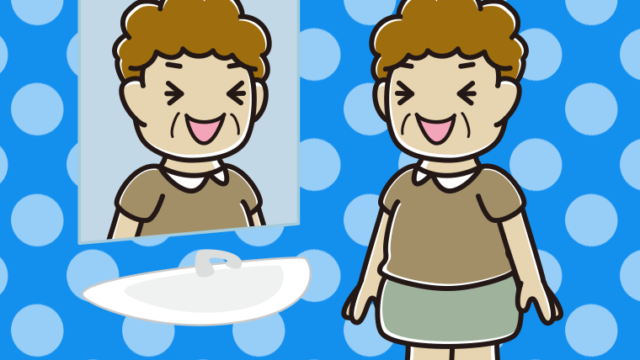 鏡を見て笑うおばさんのイラスト【色、背景あり】PNG