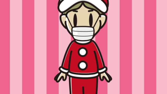 マスクをするサンタ姿の小学生男子のイラスト【色、背景あり】PNG