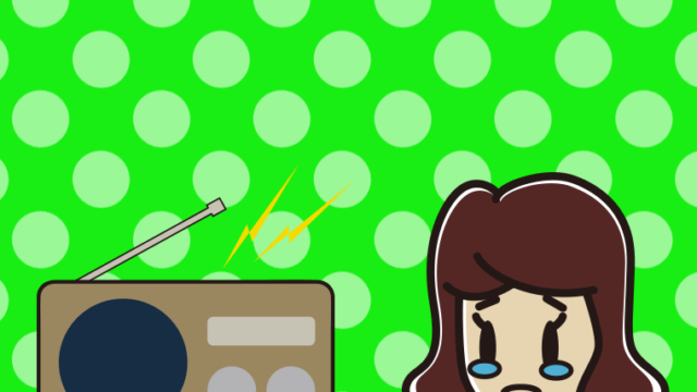 ラジオを聴いて泣く女子高校生のイラスト【色、背景あり】PNG