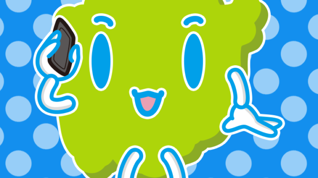 スマホで電話する岡山ちゃんのイラスト【色、背景あり】PNG