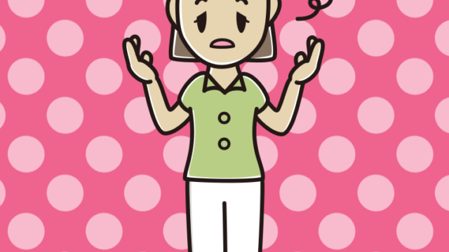 ぼーっとしながら話す女性会社員（クールビズ）のイラスト【色、背景あり】PNG