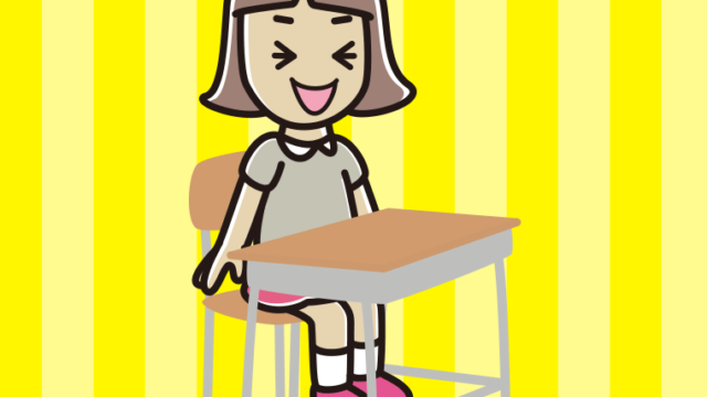 教室の席で笑う小学生女子のイラスト【色、背景あり】PNG