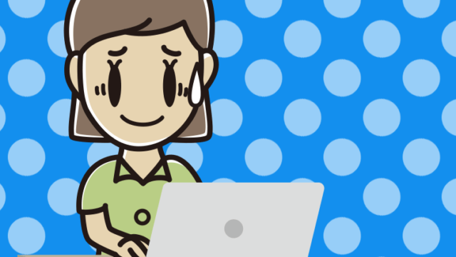 パソコンに苦笑いする女性会社員（クールビズ）のイラスト【色、背景あり】PNG