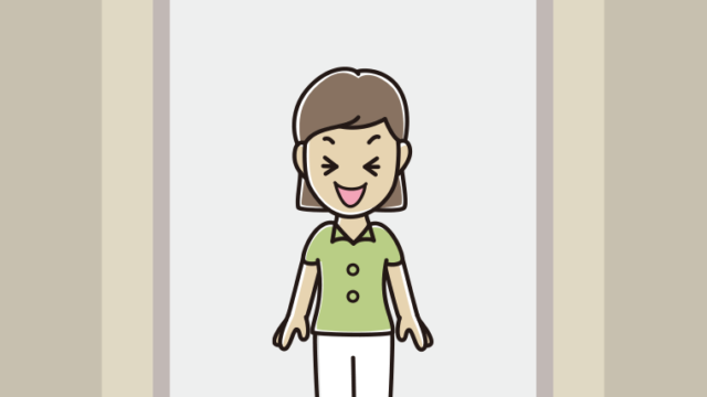 エレベーターで笑う女性会社員（クールビズ）のイラスト【色、背景あり】PNG