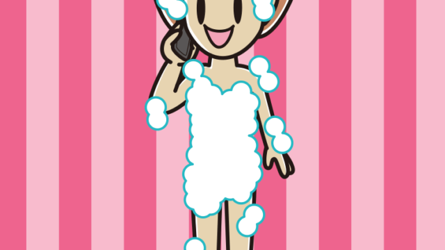 スマホで電話する泡だらけの女性のイラスト【色、背景あり】PNG