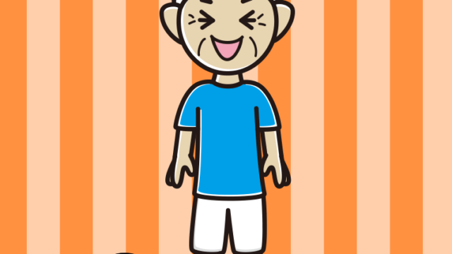 笑うサッカーのユニフォーム姿のおばあさんのイラスト【色、背景あり】PNG