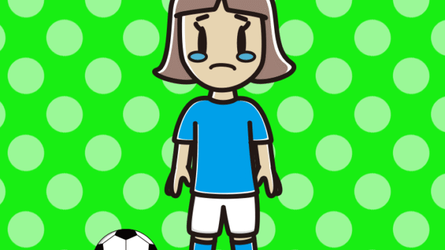 泣くサッカーのユニフォーム姿の小学生女子のイラスト【色、背景あり】PNG