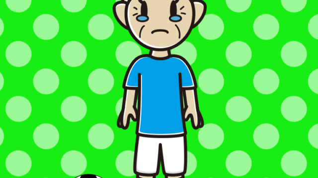 泣くサッカーのユニフォーム姿のおばあさんのイラスト【色、背景あり】PNG