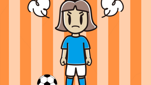 怒るサッカーのユニフォーム姿の小学生女子のイラスト【色、背景あり】PNG