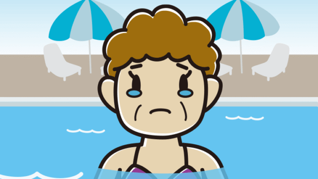 プールに入って泣くおばさんのイラスト【色、背景あり】PNG