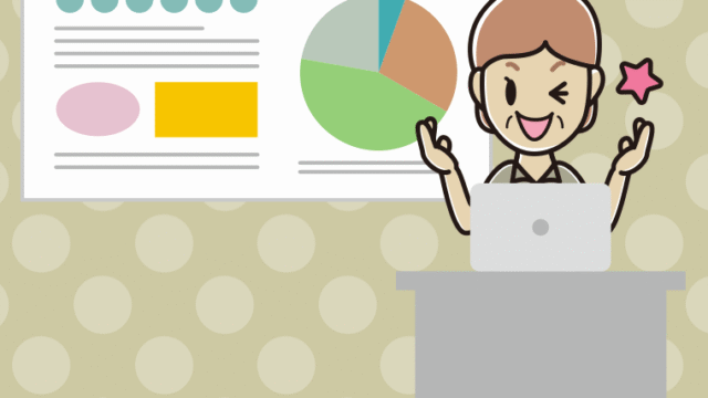 プレゼンでウインクする年配女性会社員（クールビズ）のイラスト【色、背景あり】PNG