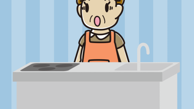 キッチンで驚くおばさんのイラスト【色、背景あり】PNG