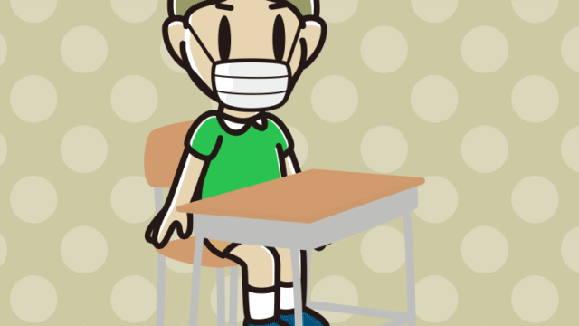 教室の席でマスクをする小学生男子のイラスト【色、背景あり】PNG