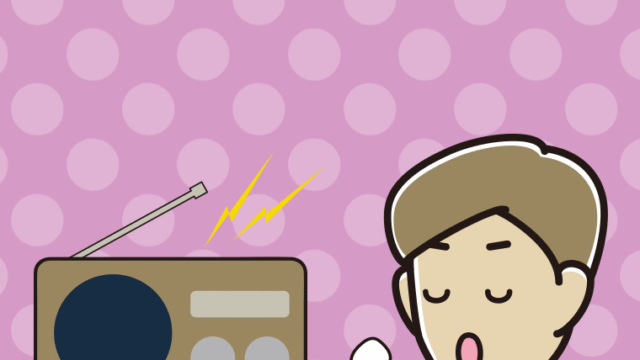 ラジオを聴きながら咳払いする男性のイラスト【色、背景あり】PNG