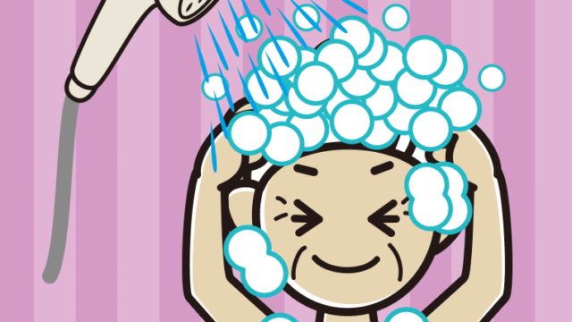 シャワーを浴びるおばあさんのイラスト【色、背景あり】PNG