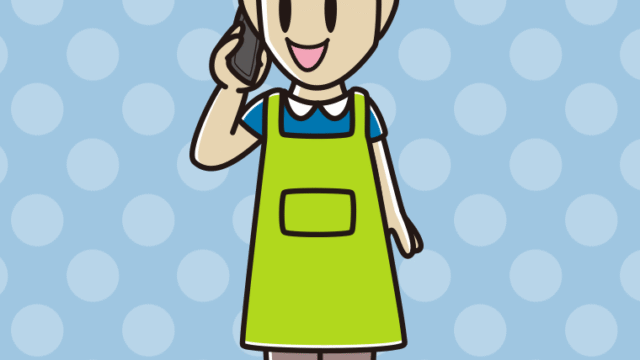 スマホで電話するエプロン姿の男性のイラスト【色、背景あり】PNG