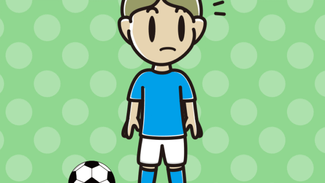 何かに気付くサッカーのユニフォーム姿の小学生男子のイラスト【色、背景あり】PNG