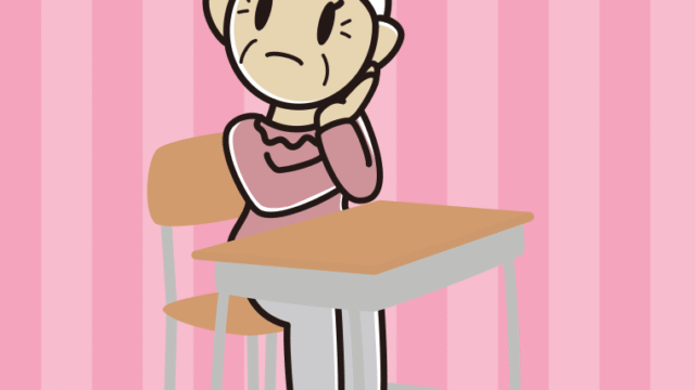 教室の席で考えるおばあさんのイラスト【色、背景あり】PNG