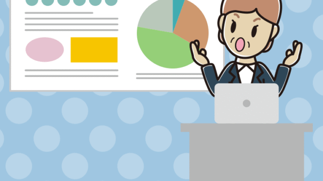 考えながらプレゼンする年配女性会社員のイラスト【色、背景あり】PNG