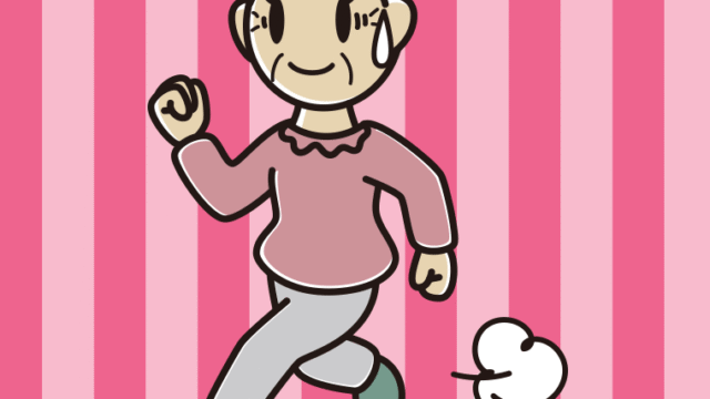 苦笑いしながら走るおばあさんのイラスト【色、背景あり】PNG