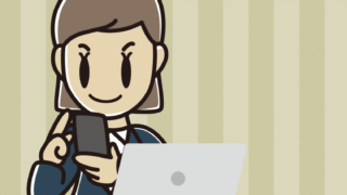 スマホとパソコンを使う女性会社員のイラスト【色、背景あり】PNG