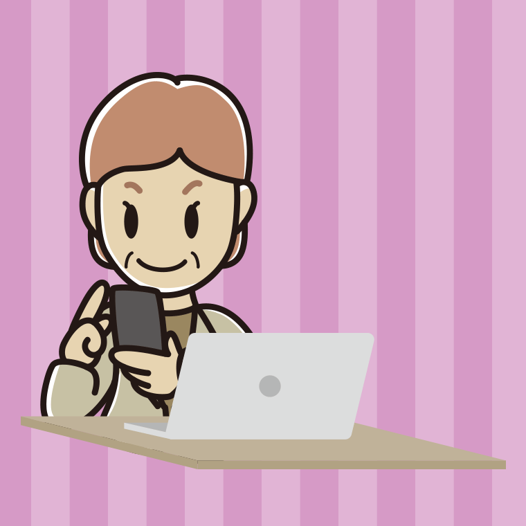 スマホとパソコンを使う年配女性会社員（カジュアル）のイラスト【色、背景あり】PNG